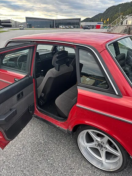 Volvo 240 1988 photo 3