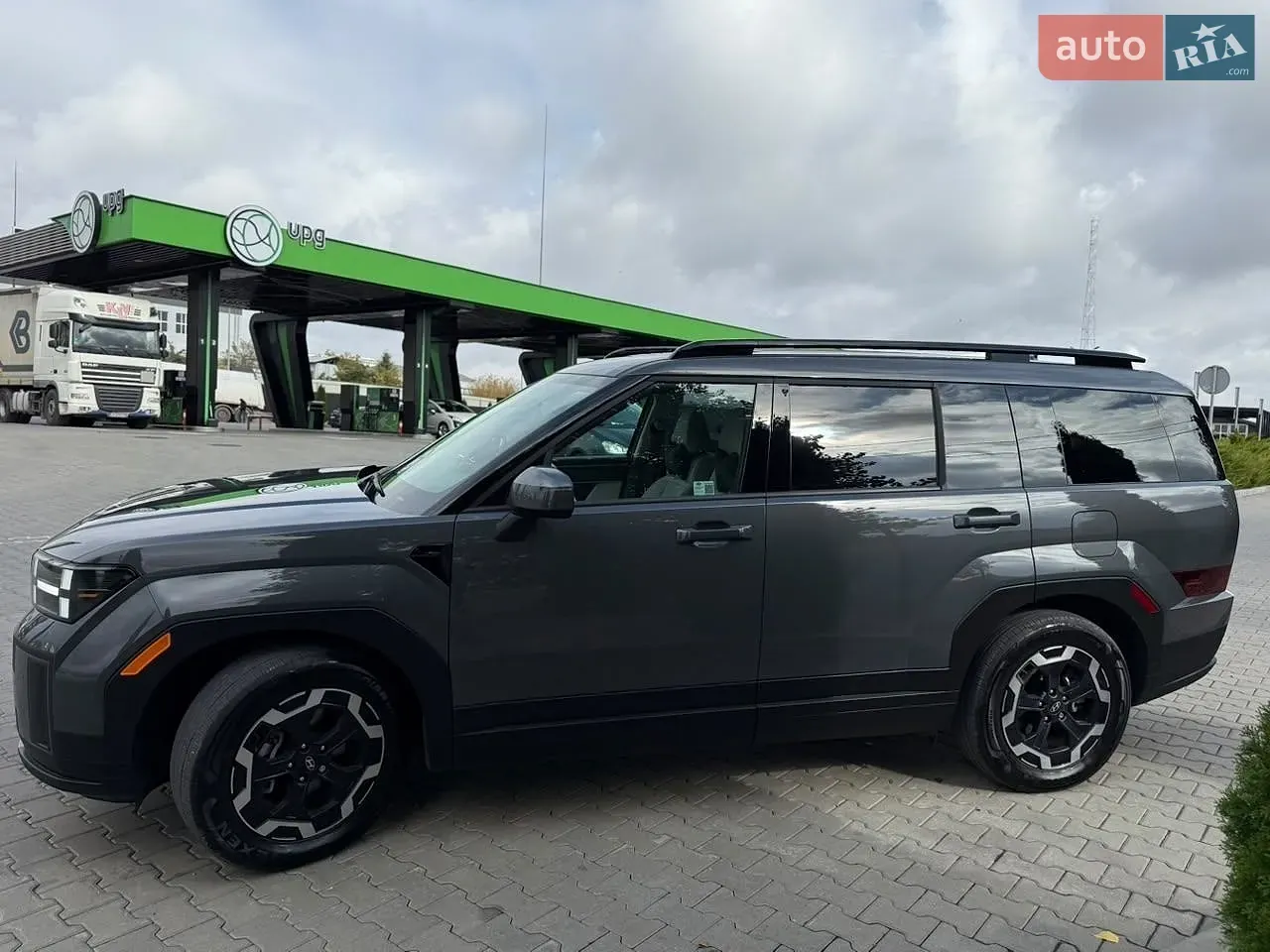 Hyundai Santa Fe 2025 photo 4