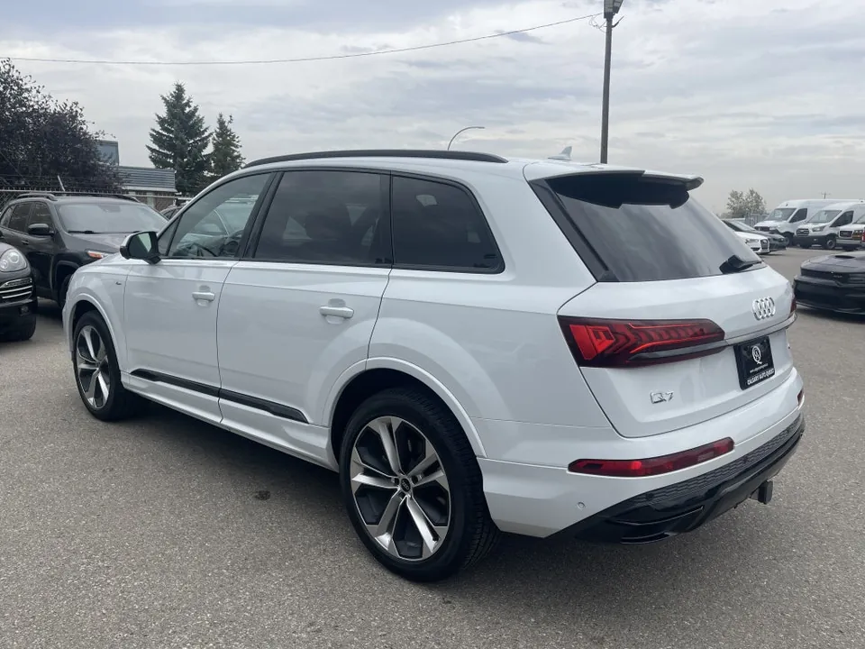 Audi Q7 2022 photo 5