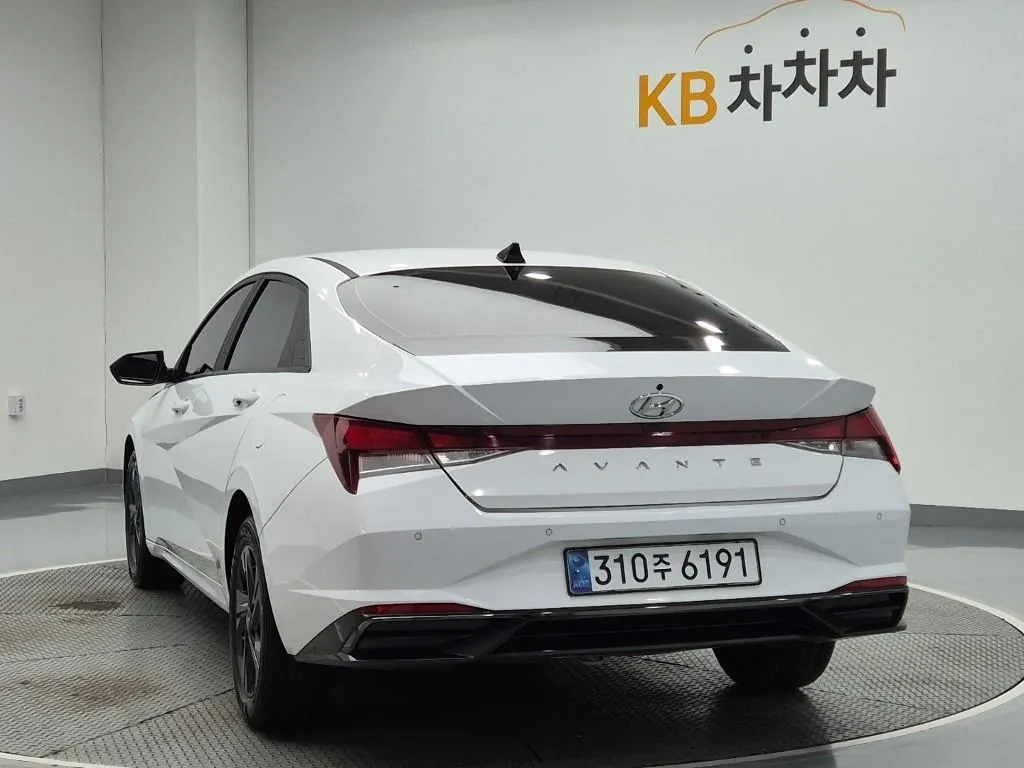Hyundai Avante 2023 photo 2