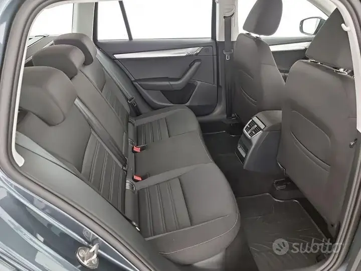 Skoda Octavia 2019 photo 2