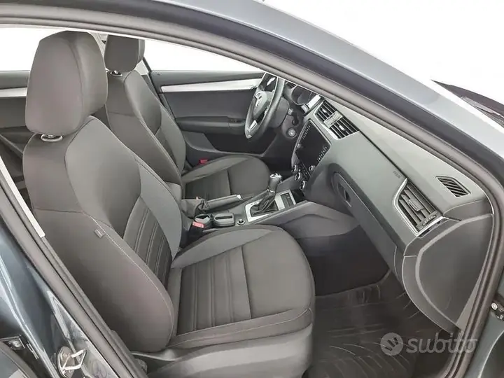 Skoda Octavia 2019 photo 4