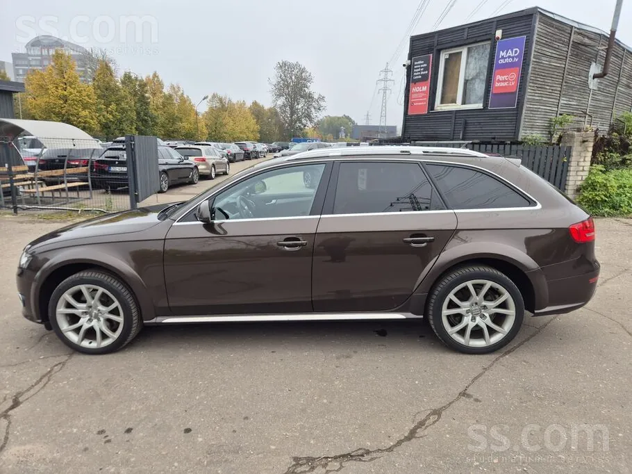 Audi A4 Allroad 2010 photo 5