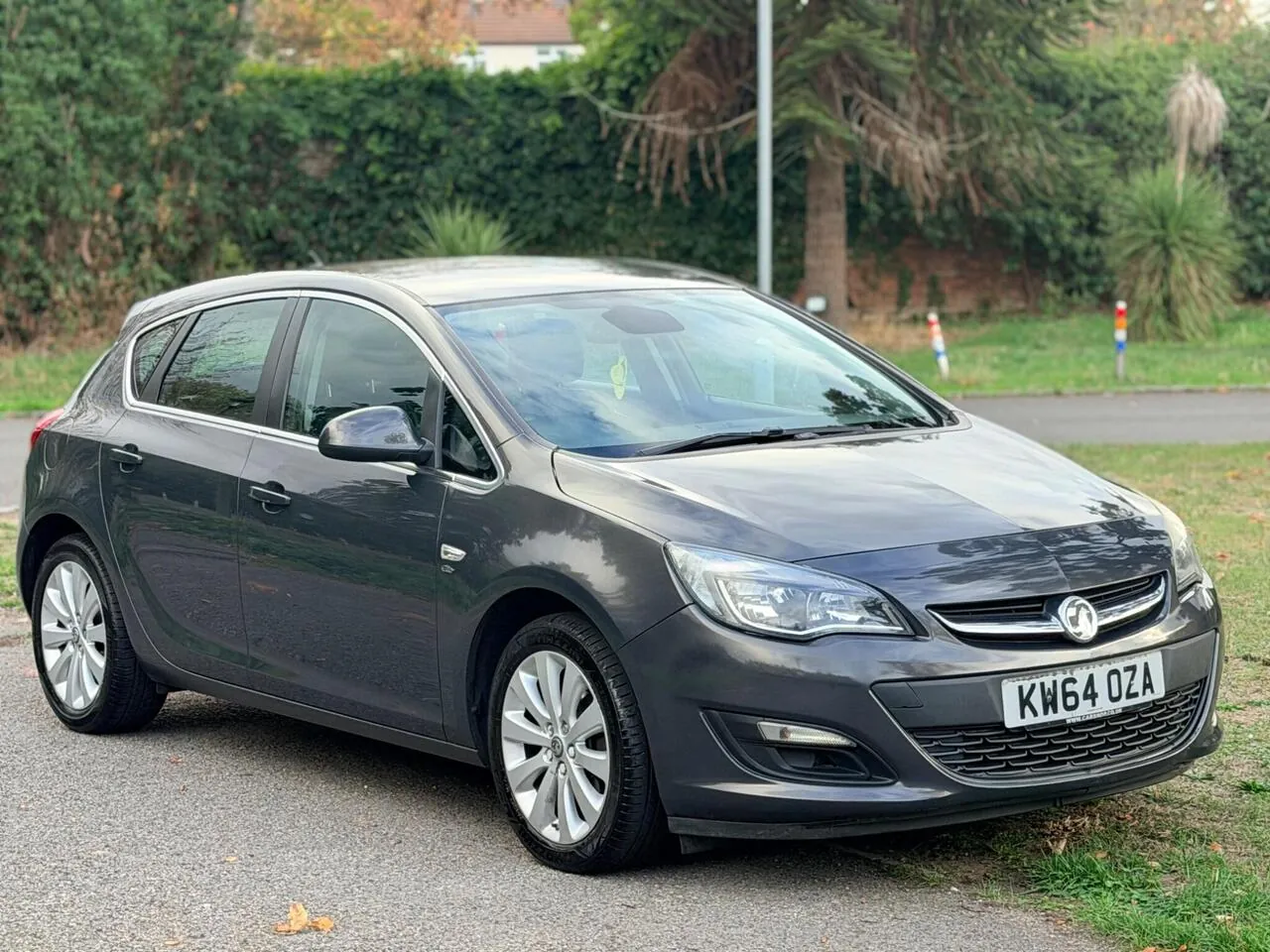 Vauxhall Astra 2015 photo 2