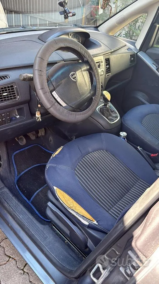 Lancia Musa 2010 photo 5
