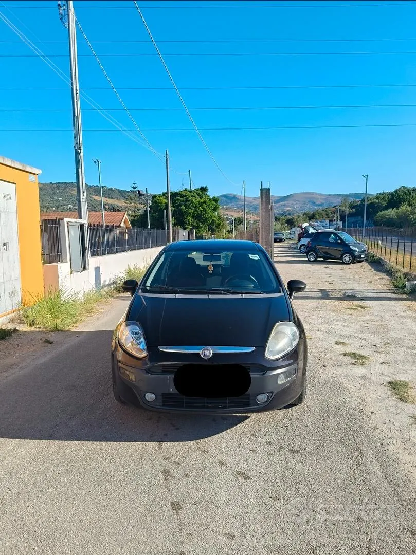 Fiat Punto Evo 2011 photo 5