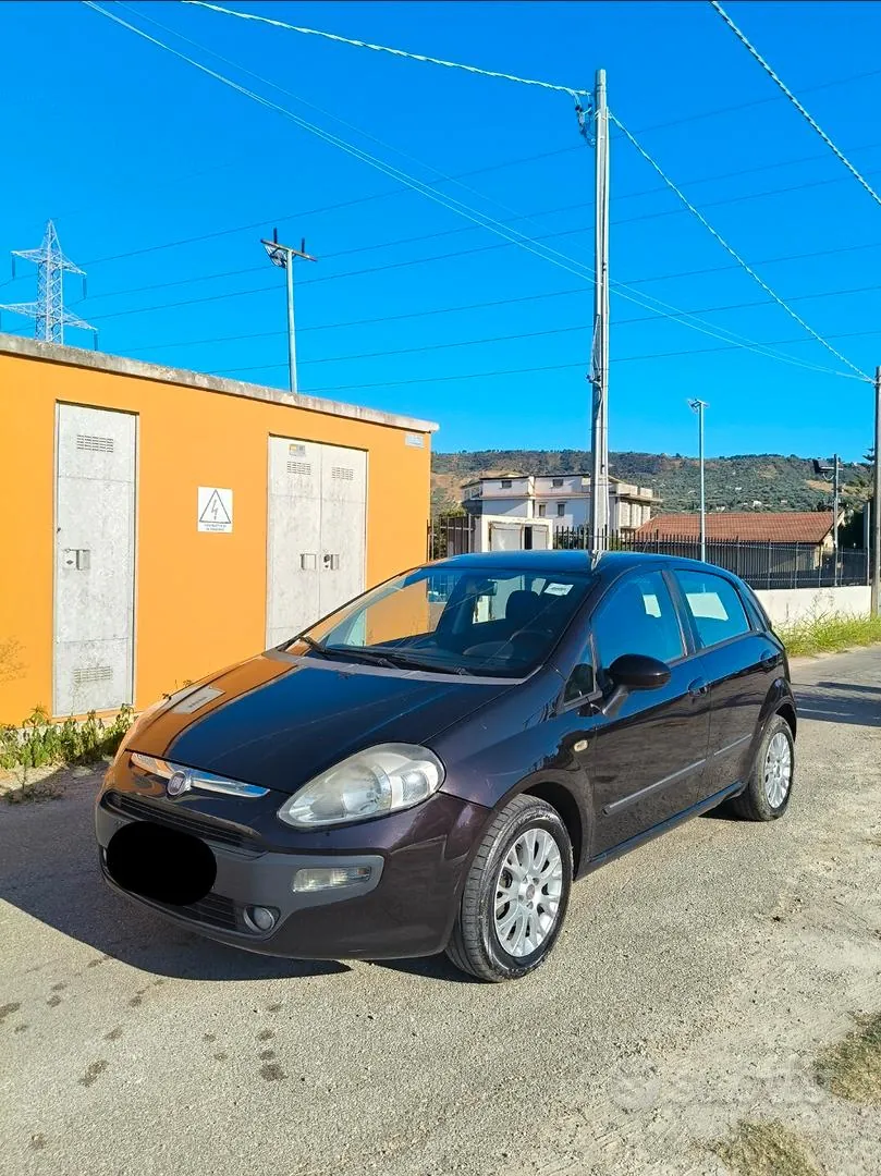 Fiat Punto Evo 2011 photo 3
