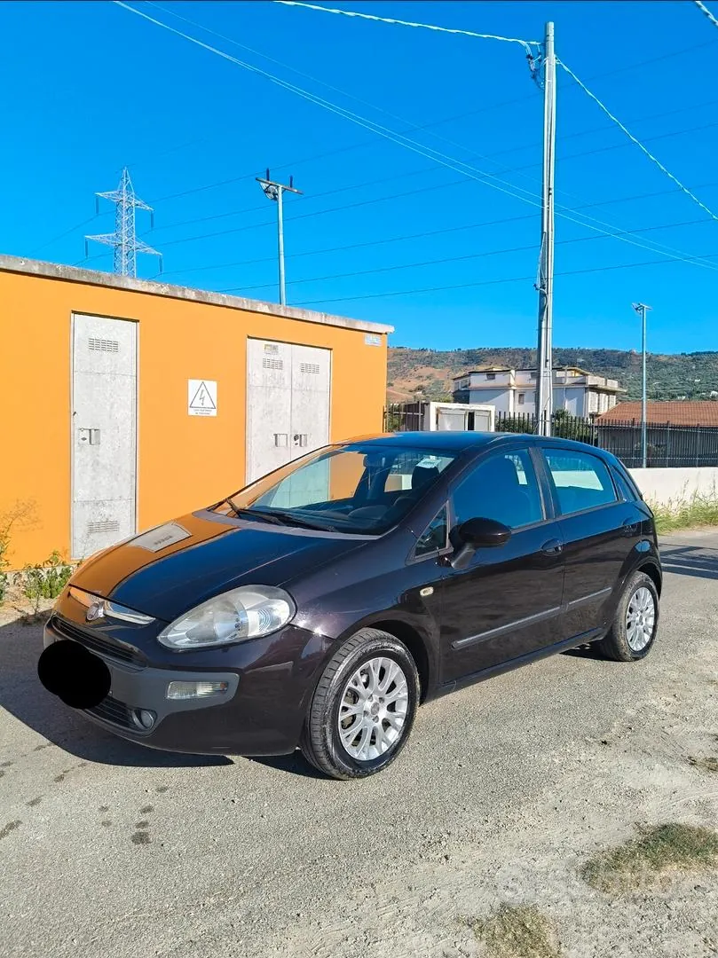 Fiat Punto Evo 2011 photo 4