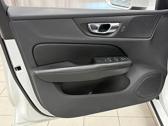 Volvo V60 2022 photo 4
