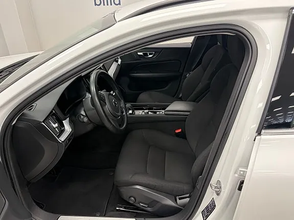 Volvo V60 2022 photo 5