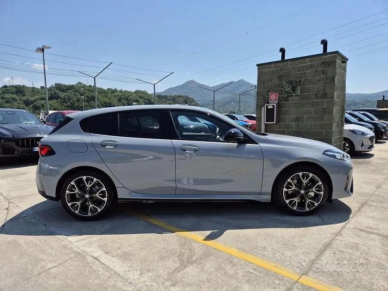 BMW 1 Series 2026 photo 5