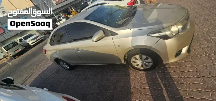 Toyota Yaris 2015 photo 2