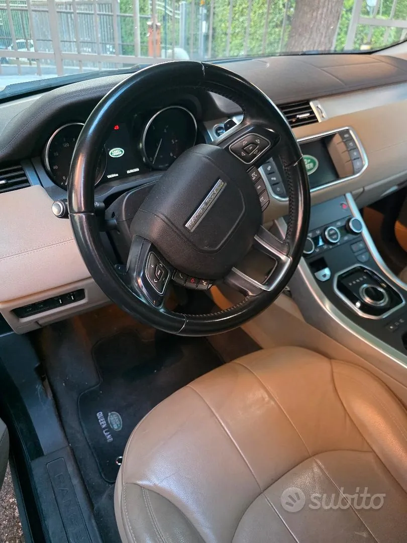 Land Rover Range Rover Evoque 2017 photo 4