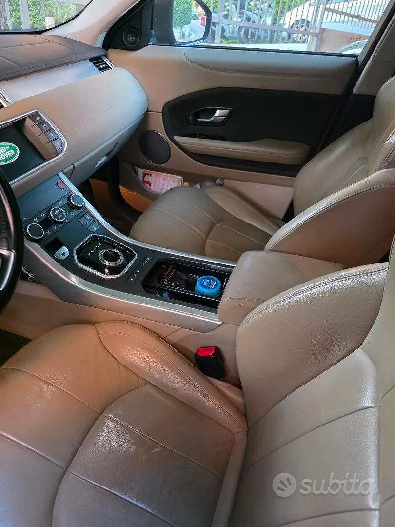 Land Rover Range Rover Evoque 2017 photo 5