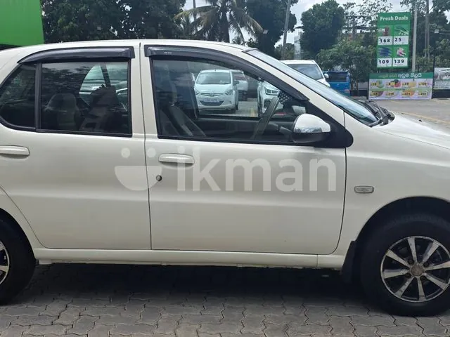 Tata Indica 2014 photo 4