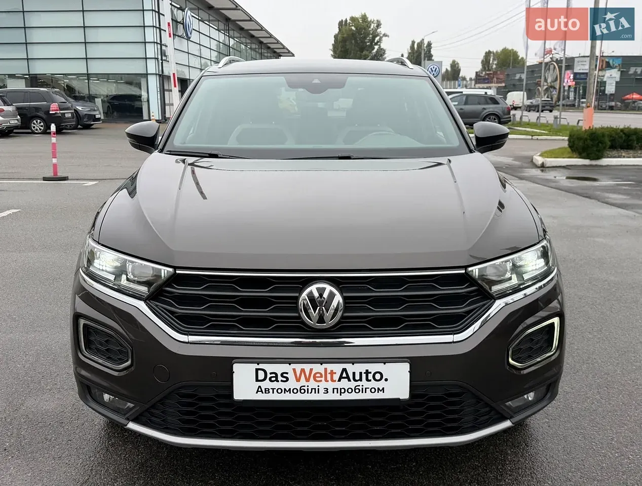 Volkswagen T-Roc 2019 photo 2