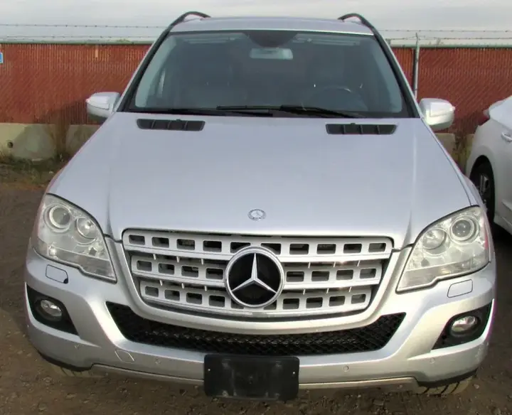 Mercedes-Benz M-Class 2009 photo 2