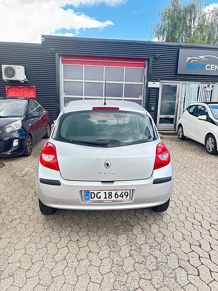 Renault Clio Iii 2009 photo 4