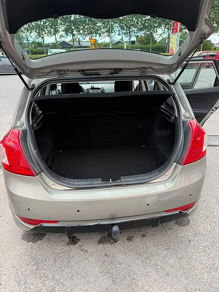 Kia Ceed 2012 photo 5