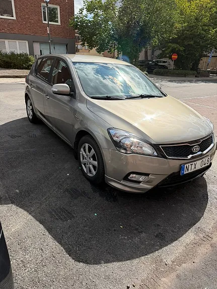 Kia Ceed 2012 photo 3