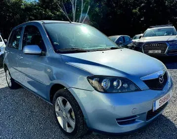 Mazda 2 2007 photo 2