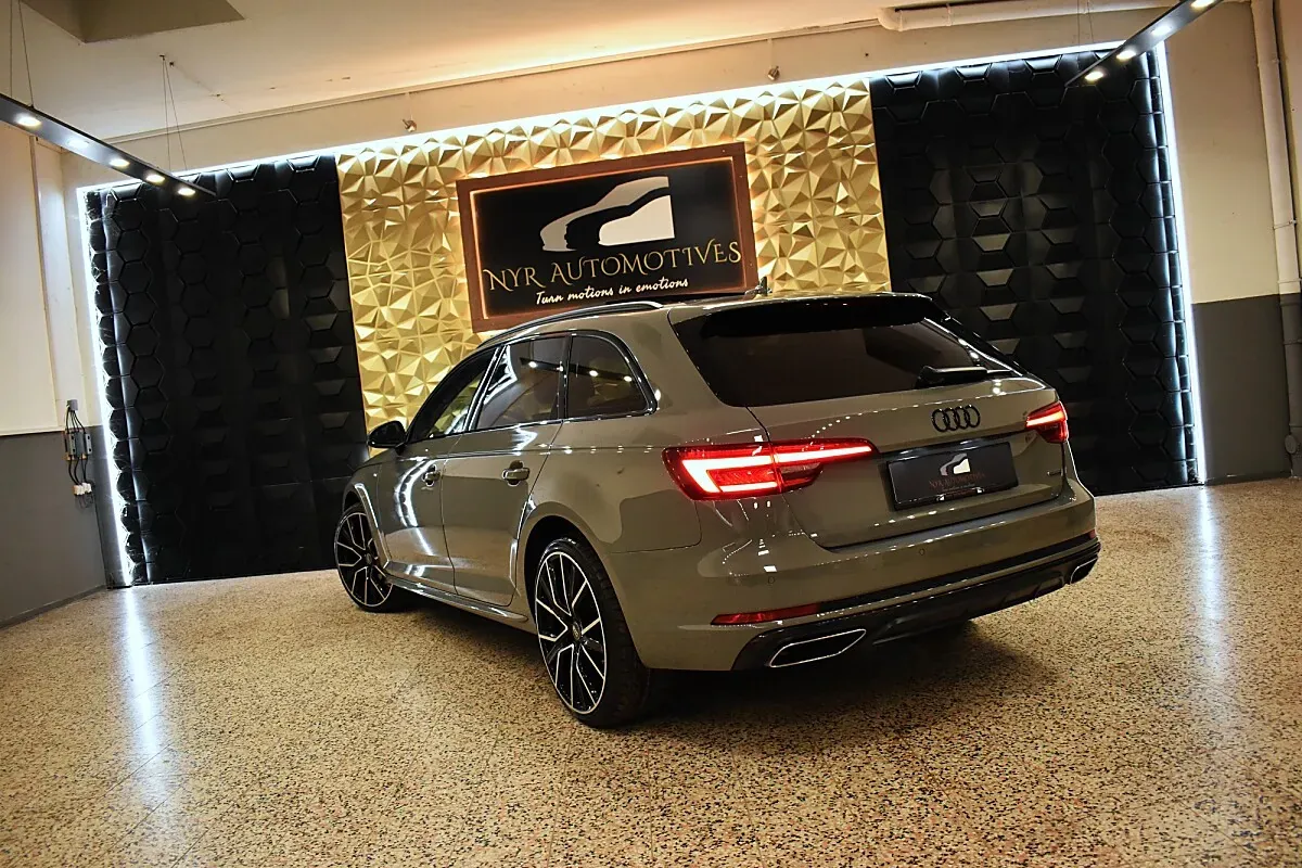 Audi A4 2019 photo 2