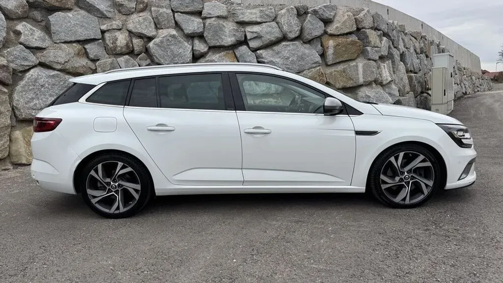 Renault Mégane 2018 photo 3
