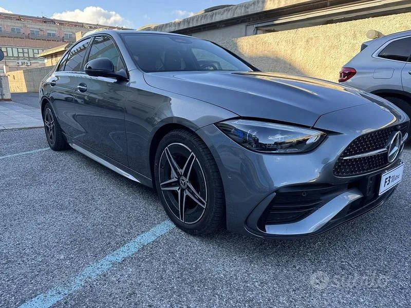 Mercedes-Benz ClaسسSe C 2024 photo 2