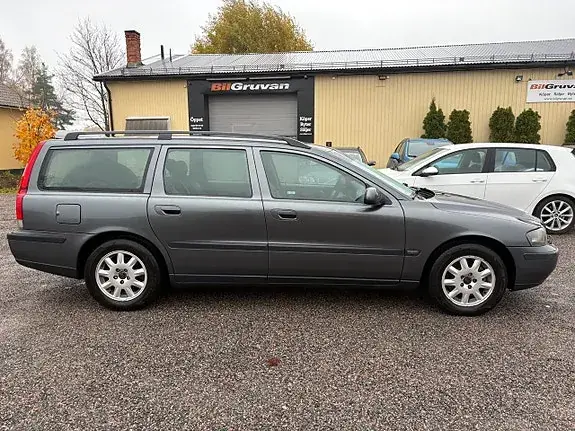 Volvo V70 2003 photo 2