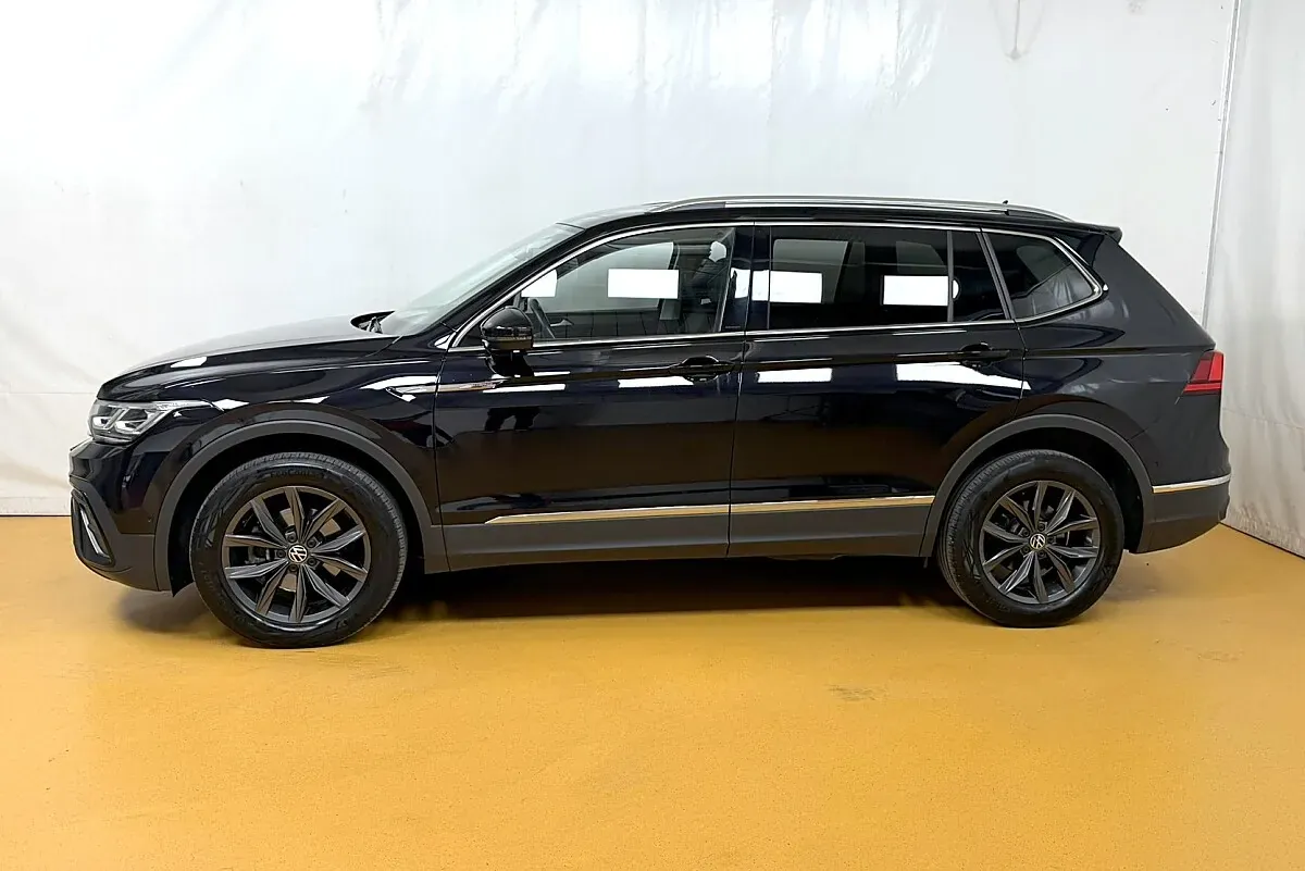 Volkswagen Tiguan 2023 photo 3
