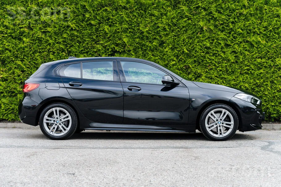 BMW 118 2023 photo 4