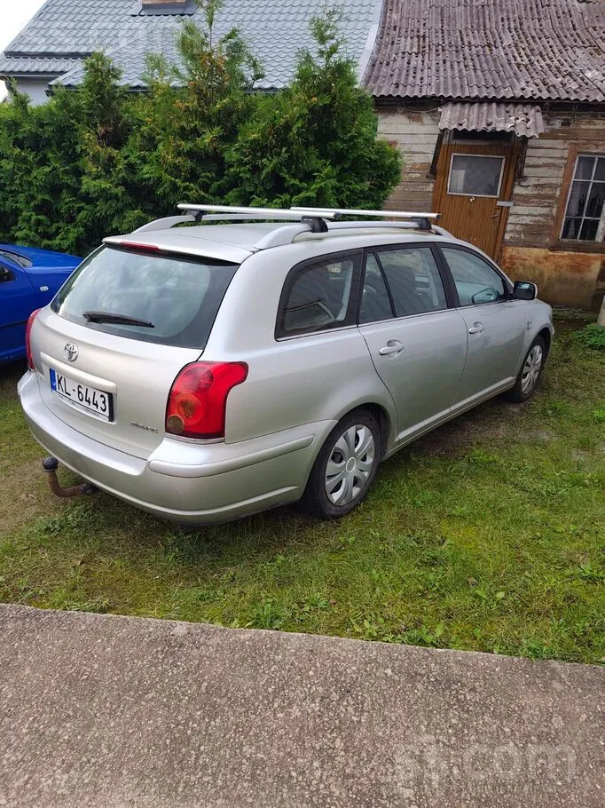 Toyota Avensis 2004 photo 4