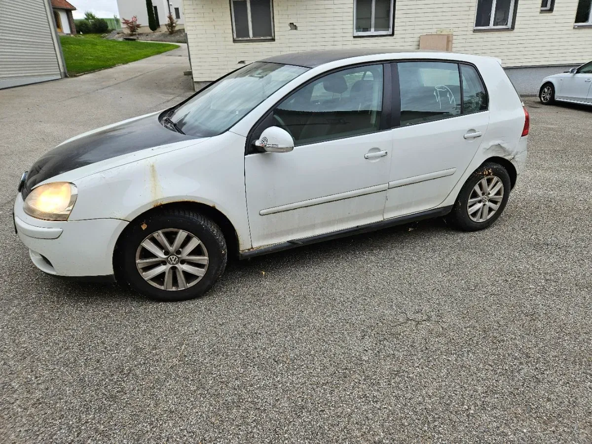 Volkswagen Golf 2004 photo 3