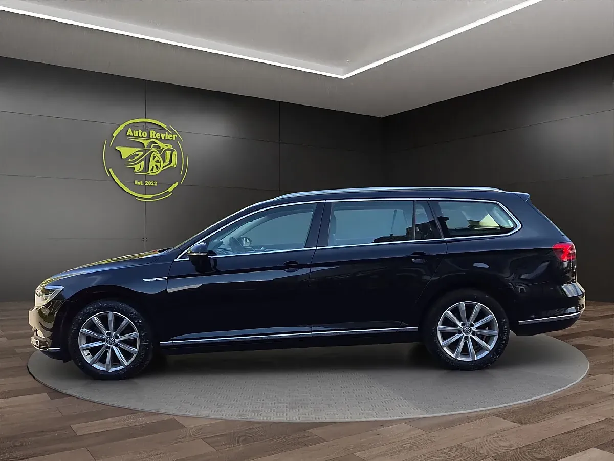 Volkswagen Passat 2016 photo 2