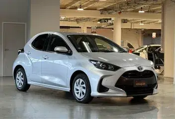 Toyota Yaris 2021 photo 2