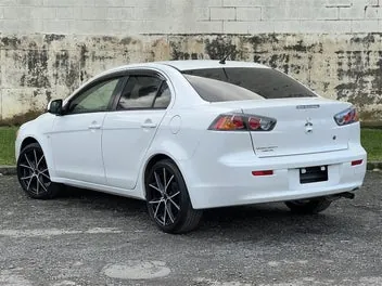 Mitsubishi Galant 2013 photo 5