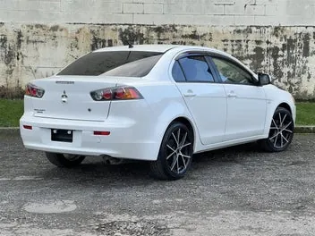 Mitsubishi Galant 2013 photo 4