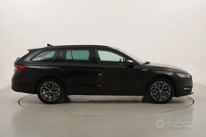 Skoda Octavia 2024 photo 3