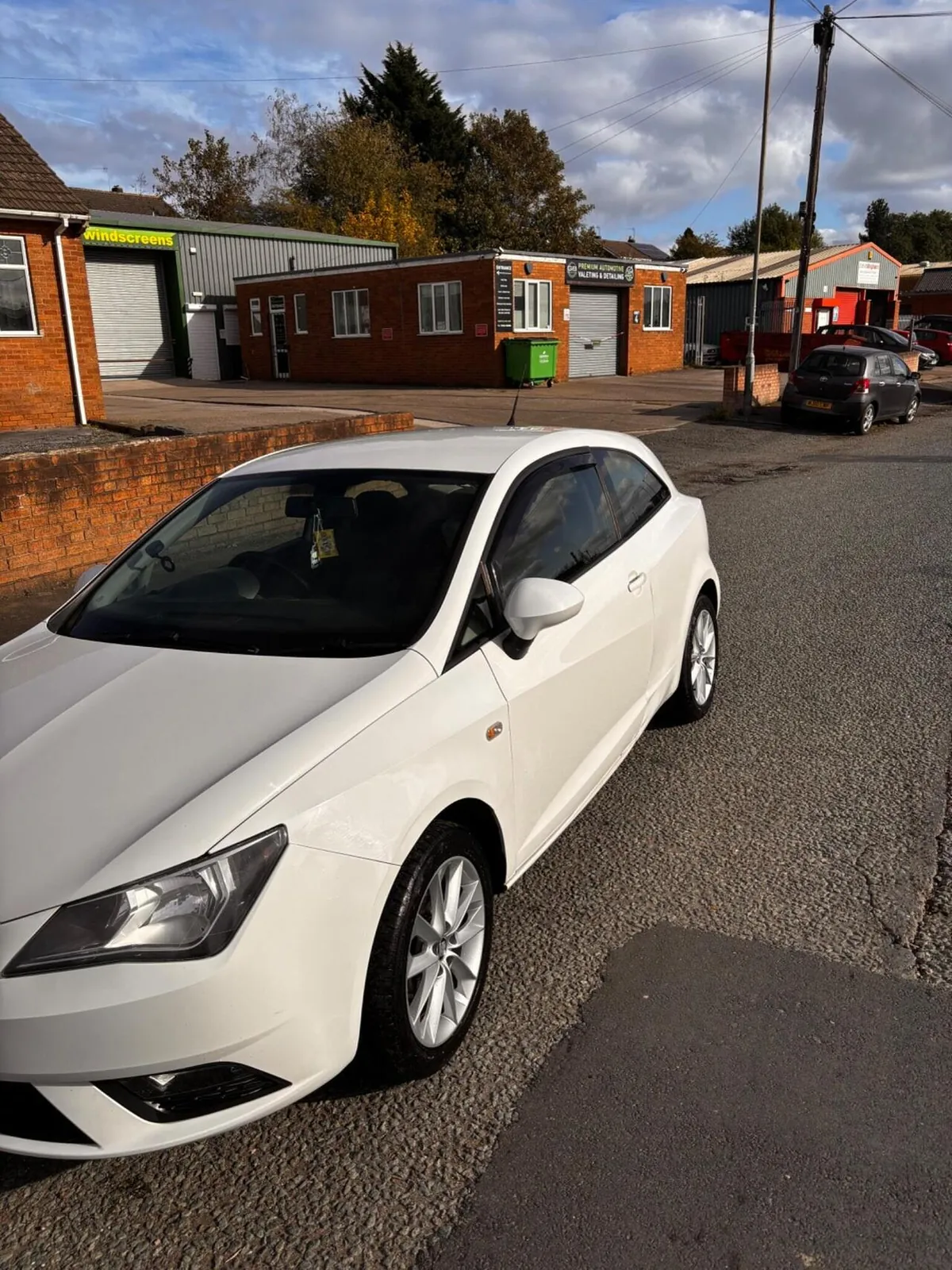 Seat Ibiza 2015 photo 3