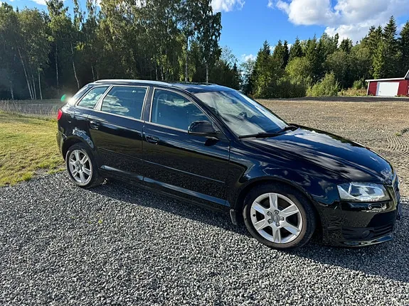 Audi A3 2010 photo 5