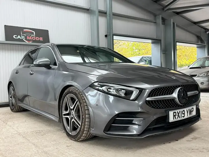 Mercedes-Benz A-Class 2019 photo 3