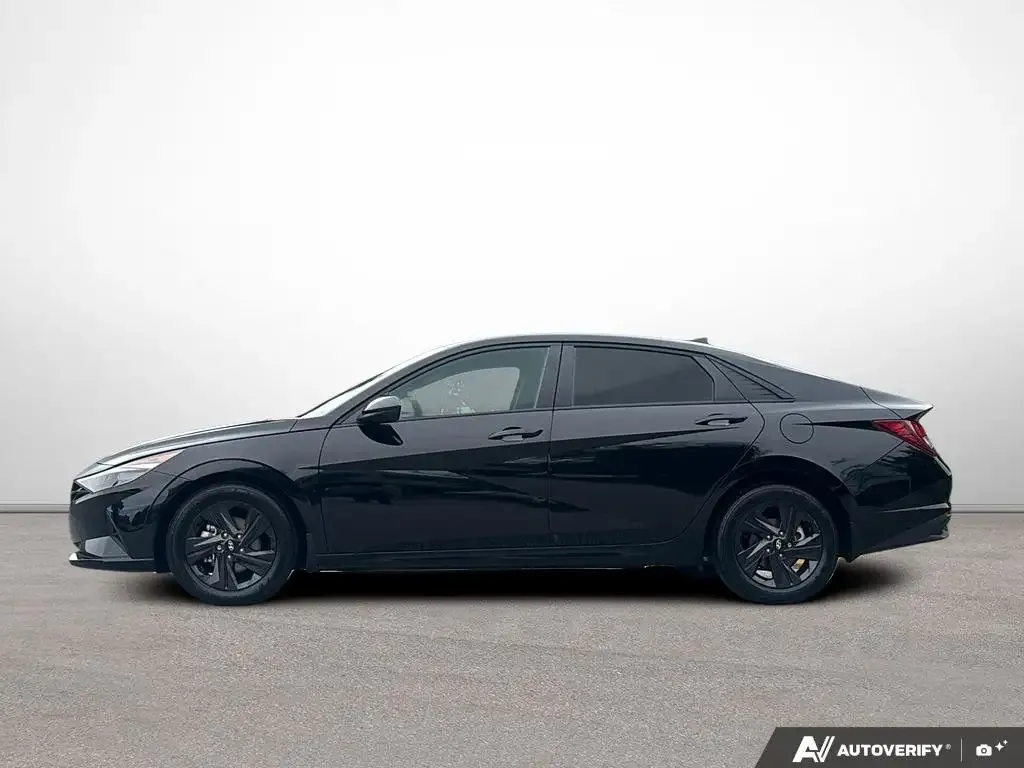 Hyundai Elantra 2022 photo 3