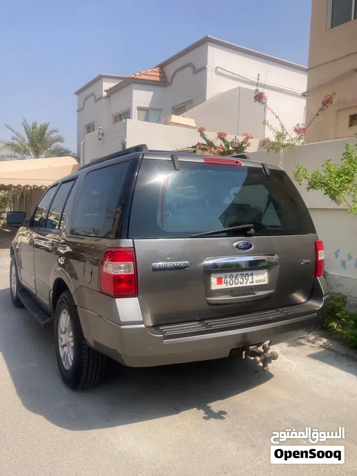 Ford Expedition 2013 photo 3