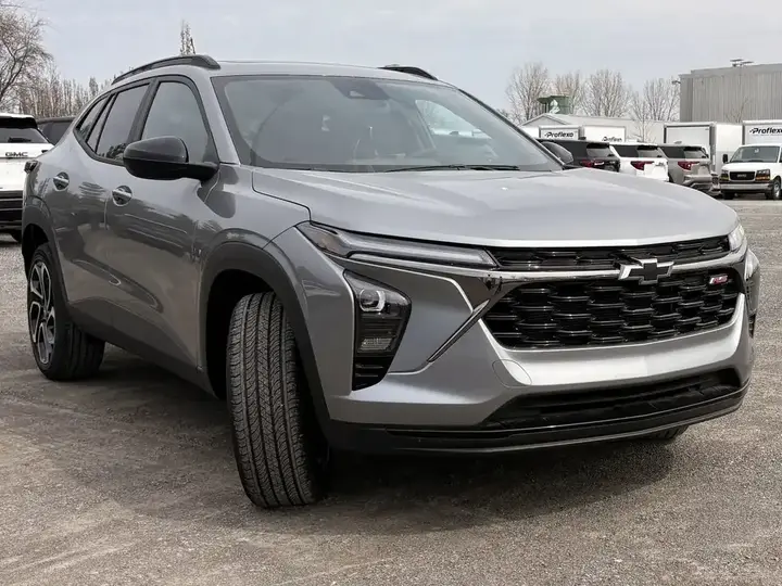 Chevrolet Trax 2026 photo 2