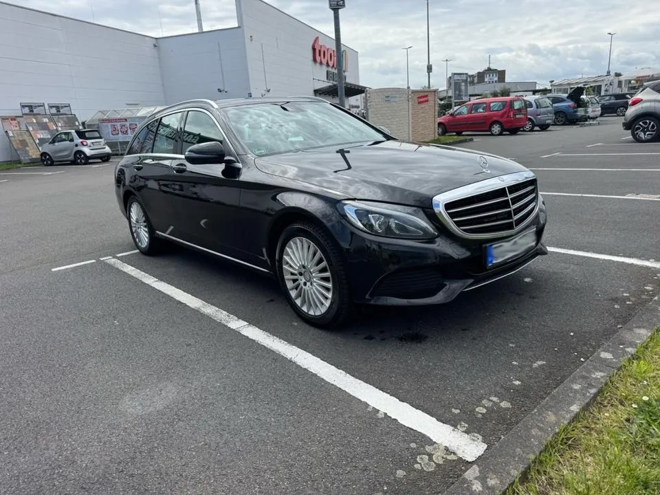 Mercedes-Benz C 220D