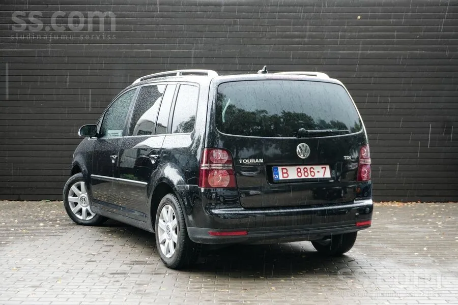 Volkswagen Touran 2008 photo 4