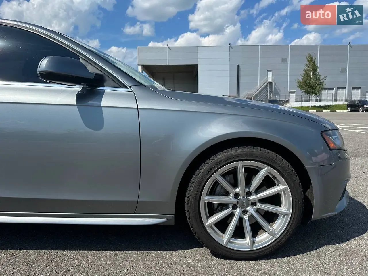 Audi A4 2010 photo 5