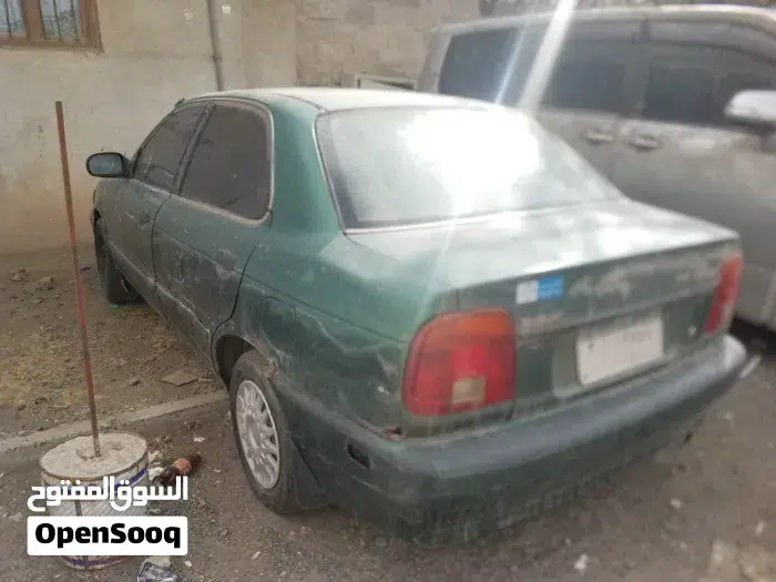 Suzuki Baleno 2000 photo 2