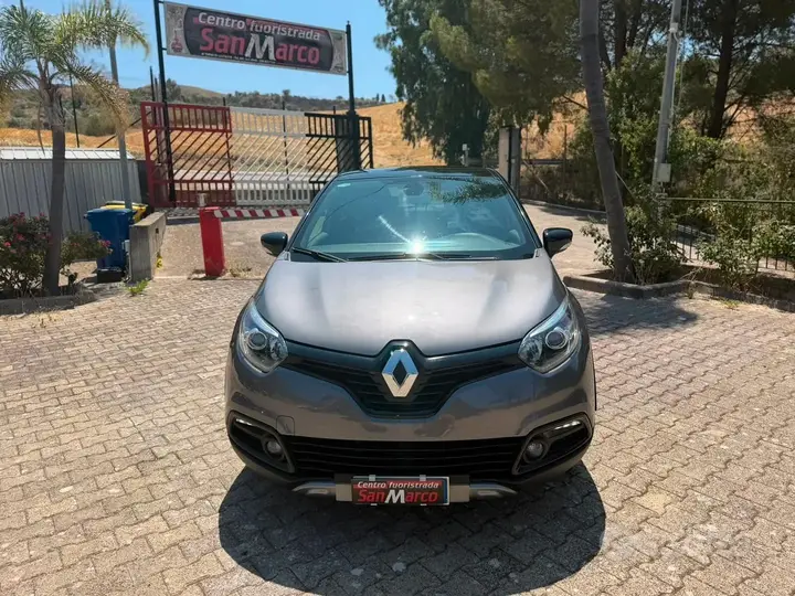 Renault Captur 2016 photo 2