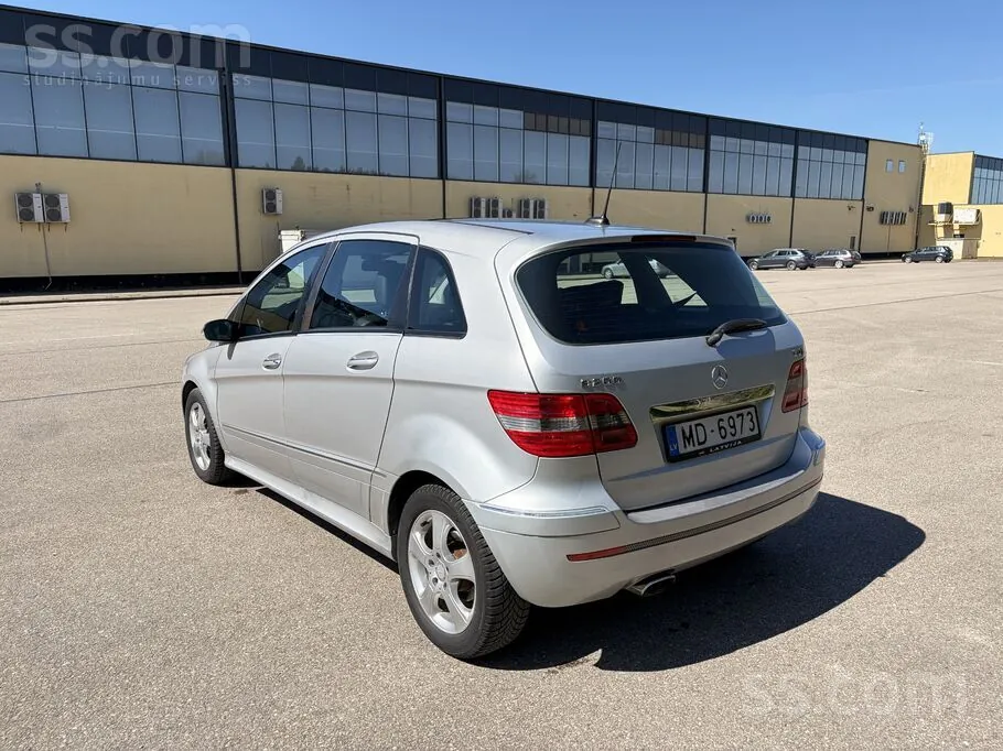 Mercedes-Benz B200 2005 photo 4